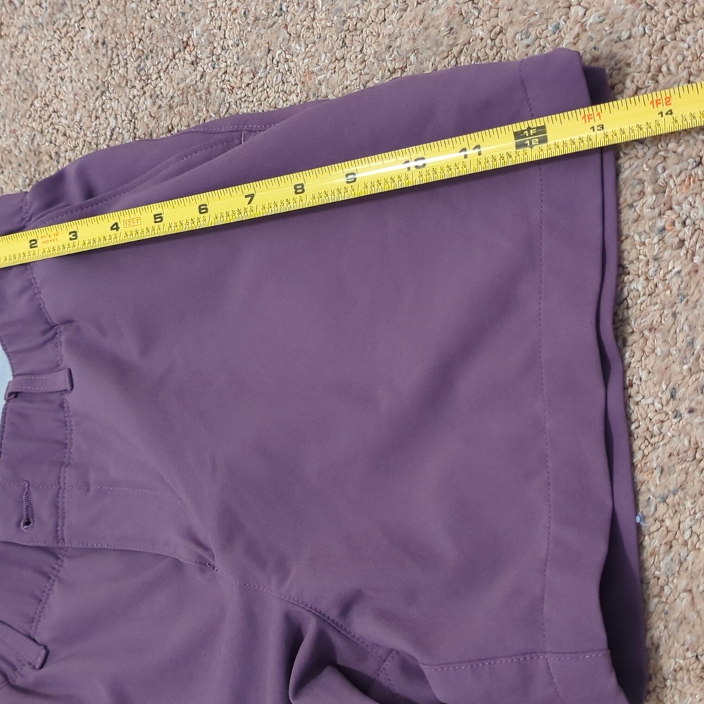 Pair of Under Armour heat gear shorts - Picture 5 of 7